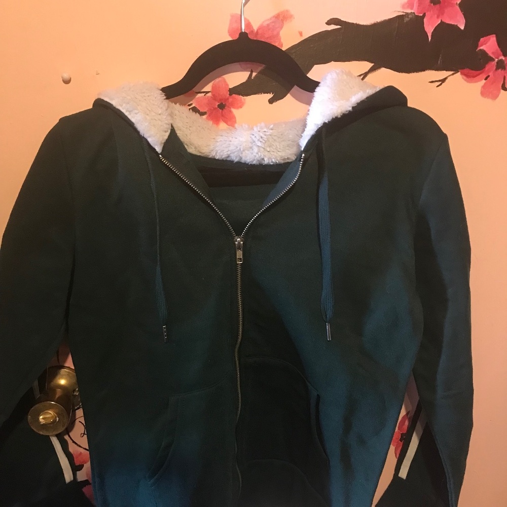 Rue21 green jacket w/ fluffy hood
